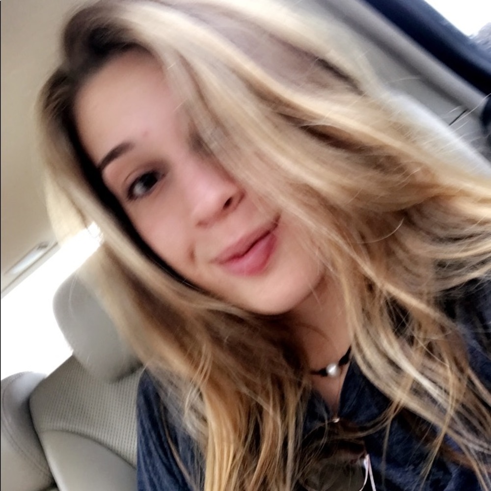 Meet your Posher, Molly